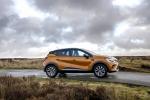 Renault Captur Iconic 2019 года (UK)